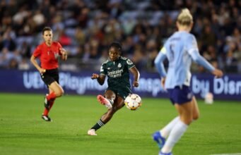 El Madrid tutea al campeón de Inglaterra pero solo se lleva un punto de Mánchester