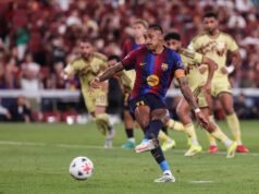 Raphinha sobrevive a la canícula y el Barcelona se lleva el Gamper