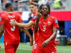 Manzambi y Vargas destrozan a Bosnia e impulsan a Suiza