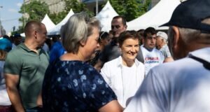 Serbia se convierte en el primer país de los Balcanes con una jefa de Estado abiertamente homosexual