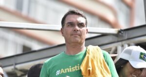 Flávio Bolsonaro, el hijo con la misión de derrotar a Lula y conquistar el poder en Brasil