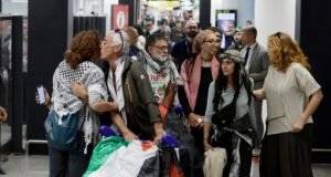 Los activistas de la caravana de ayuda a Gaza detenidos en Libia, en huelga de hambre