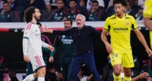 En tiempos revueltos, el Mourinho más mourinhista e intervencionista con el equipo