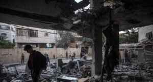 Al menos cinco muertos por un ataque israelí en Ciudad de Gaza