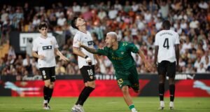 El Betis castiga la racanería del Valencia