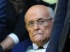 El exalcalde de Nueva York Rudy Giuliani se encuentra hospitalizado en “estado crítico pero estable”