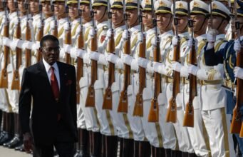 Obiang reclama un millón de euros a un opositor por acusarle de “canibalismo” y “brujería”