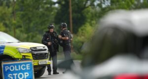 La policía británica libera bajo fianza a los cinco detenidos por el presunto intento de atentado contra una base militar