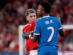 Prestianni y Vinicius: una camiseta para cada insulto