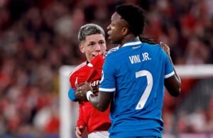 Prestianni y Vinicius: una camiseta para cada insulto