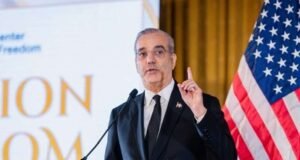 Abinader advierte riesgos de ceder libertad por seguridad