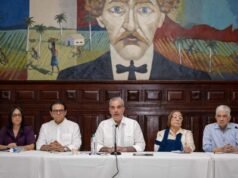 Abinader dialoga con líderes comunitarios y evalúa obras en Santiago