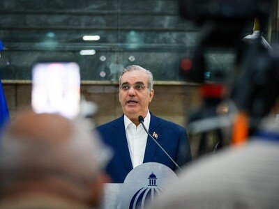 abinader-reconoce-civismo-durante-semana-santa-y-labor-del-coe-a344390d-focus-0-0-400-300