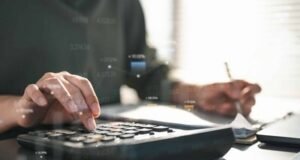 Austria obliga a Booking identificar anfitriones; RD formaliza rentas