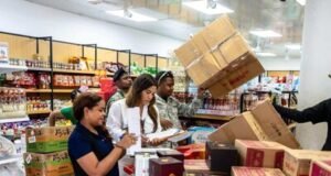 Autoridades incautan mercancías ilícitas chinas en Villa Consuelo