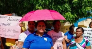 Reclaman finalizar reconstrucción de escuela en Santiago