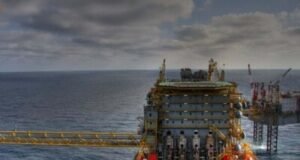 ¿Qué son y para qué se usan el avtur y kerosene, que suben hasta 43 %?
