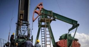 Wall Street sube tras caída de los precios del petróleo