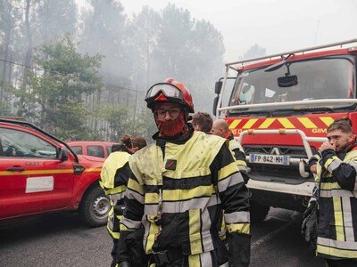 bombero-francia-efe-e8556da7f73da12225d9287460252b26360d677fw-6a1c80ae-focus-min0.18-0.09-400-300
