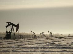 Precio del petróleo supera los 100 dólares por barril por la guerra