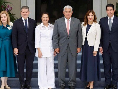 canal-de-panama-tiene-nueva-administradora-ilya-espino-de-marotta-2e3902fd-focus-0-0-400-300