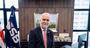 "Con las manos abiertas", Alejandro Fernández W. se despide de la SB