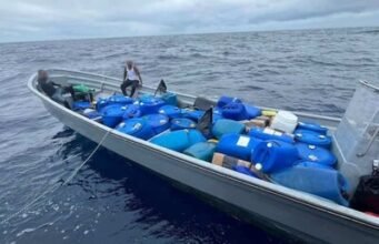 Agentes españoles incautan alijo récord de cocaína en barco