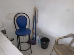 Condiciones laborales en bancas de lotería afectan a empleadas