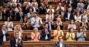 Congreso Diputados español insta a Sánchez dimitir: casos corrupción