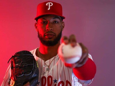 cristopher-sanchez-y-el-fotofinish-para-el-cy-young-30bab37e-focus-0-0-400-300