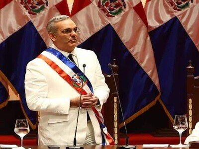 crop-w1772-h1182-toma-de-posesion-luis-abinader-destaca-logros-del-sistema-de-salud-focus-min0.59-0.5-400-300