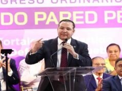 Johnny Pujols critica reducción de fondos a partidos políticos