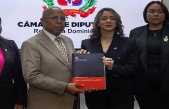 El proyecto de ley Mirabal establece sanciones por violencia vicaria