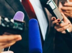 Destacan rol de los periodistas y citan retos de la profesión