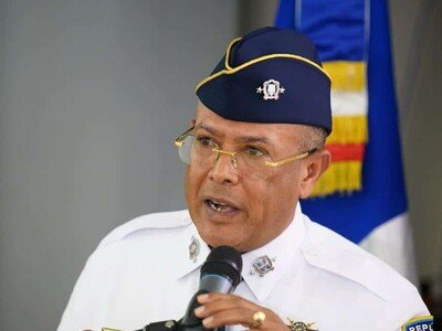 director-de-la-policia-sigue-en-el-cargo-tras-vencer-tiempo-89fc6d6e-focus-0.08-0.19-400-300