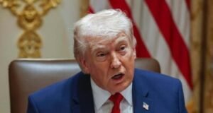 Trump critica al Senado por restringir sus poderes en guerra Irán