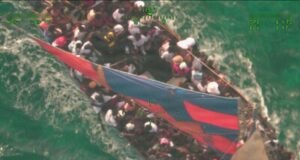 EE.UU. intercepta un barco con 240 migrantes haitianos