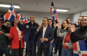 El congresista Adriano Espaillat recibe respaldo en su campaña