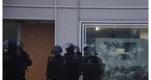 Disturbios en ciudades francesas al término de las manifestaciones