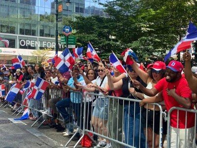 el-empire-state-building-se-ilumina-por-desfile-dominicano-39be4c73-focus-0-0-400-300
