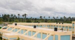 Cuatro reclusos heridos durante riña en cárcel El Pinito