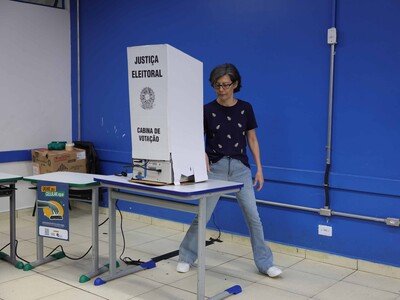 elecciones-brasilenas-en-madrid-votacion-de-lula-y-bolsonaro-f01ab017-focus-min0.03-0.31-400-300