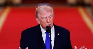 Donald Trump dice que Cuba "va a caer dentro de poco"