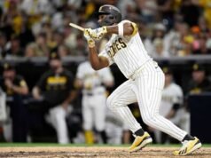 Error de Milwaukee hace que Padres ganen