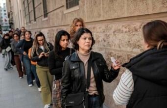 28% de los hijos de migrantes en España van a la universidad