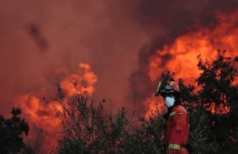 España recibe ayuda internacional para combatir incendios forestales