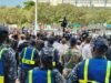 Familiares protestan por muerte de hombre detenido en San Cristóbal
