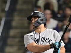 Giancarlo Stanton dice el dolor en los codos lo tiene muy mal