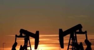 La OPEP+ aprueba alza de la oferta del petróleo, pese a guerra