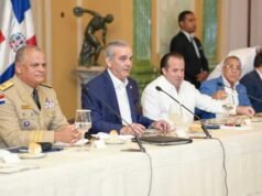 Gobierno dice ampliará verja fronteriza y construirá mercado binacional